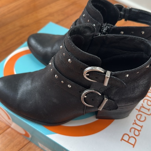 Bare Traps Noralie Stud Ankle Boots - Picture 4 of 7